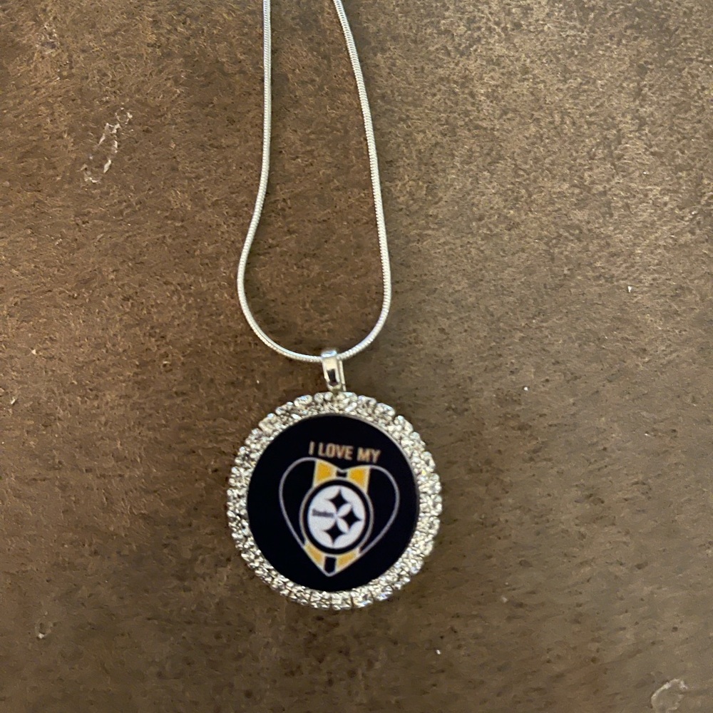 Pittsburgh Steelers necklace